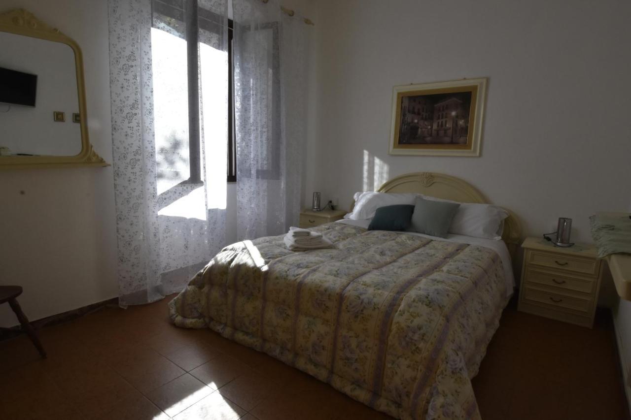 La Casa Di Nonno Apartment Iglesias Ngoại thất bức ảnh